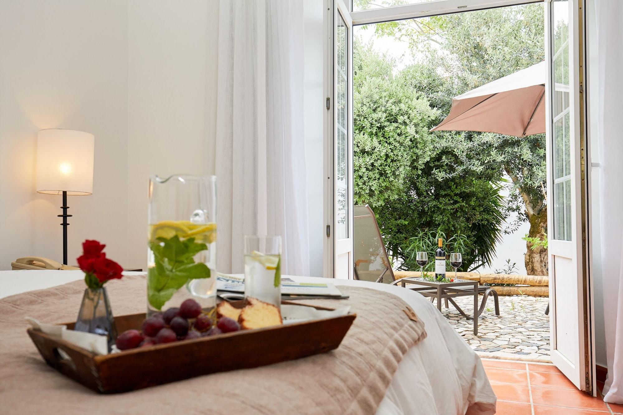 Pateo Dos Solares Charm Hotel Estremoz Esterno foto